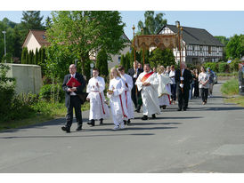 Bittprozession an Pfingstmontag (Foto: Karl-Franz Thiede)